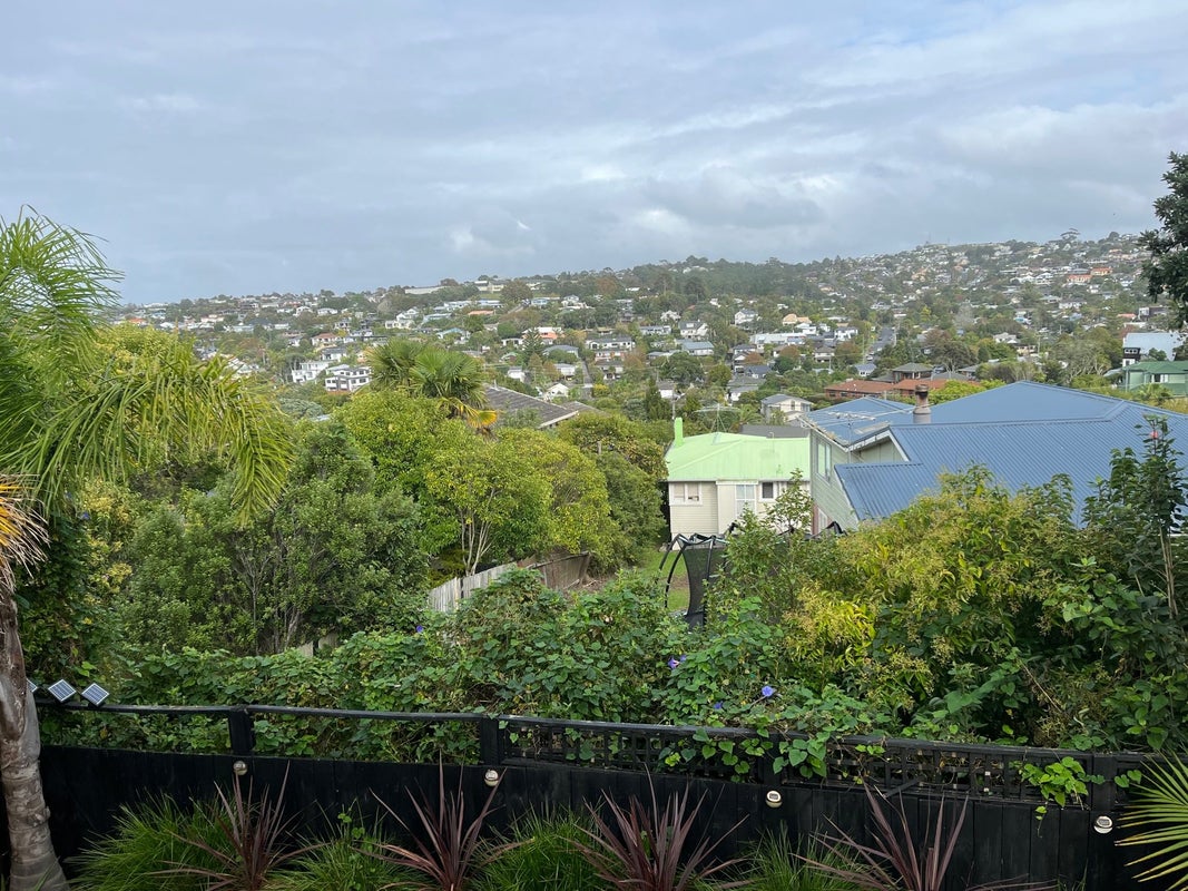 1/28 Gulf View Road, Murrays Bay, Auckland - Carousel 16