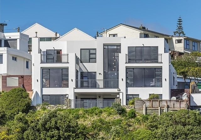 8 Bunker Way, Strathmore Park, Wellington - Carousel 1