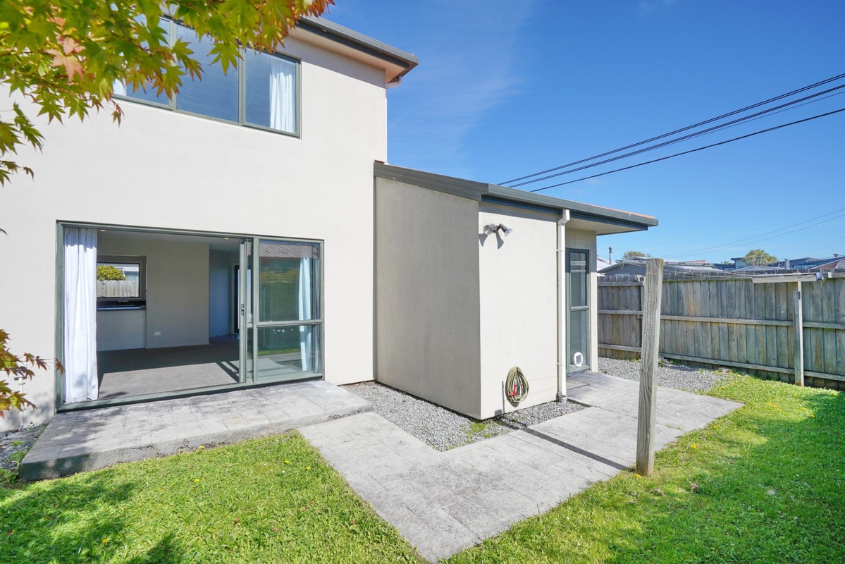 1/436 Barbadoes Street, Edgeware, Christchurch - Carousel 12