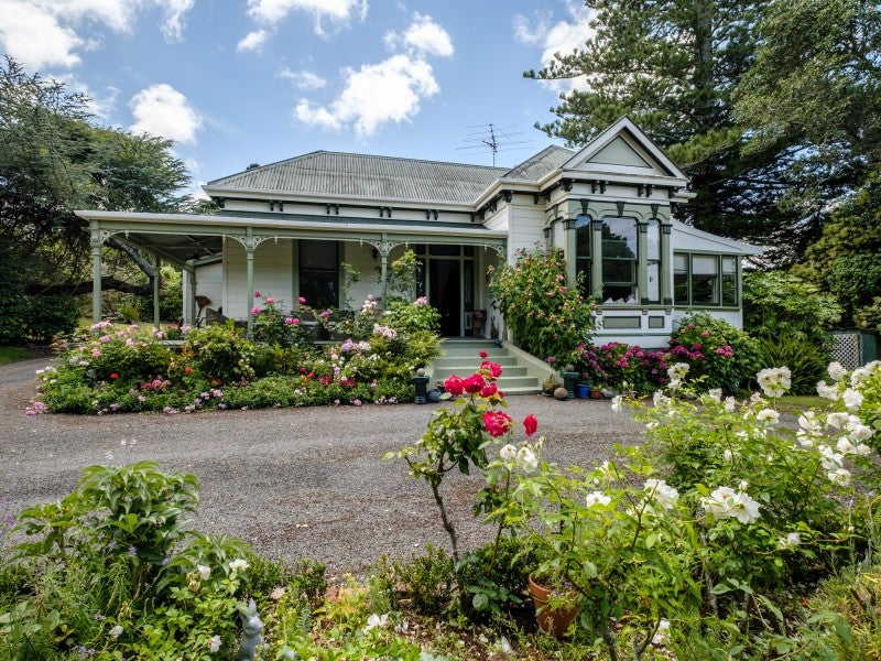 176 Ballance Street, Whataupoko, Gisborne - Carousel 2