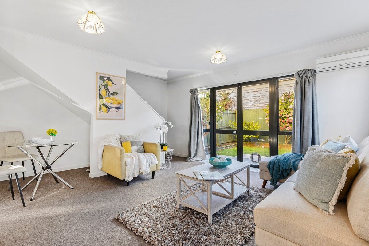 2/36 Mathesons Road, Phillipstown, Christchurch - Carousel 2