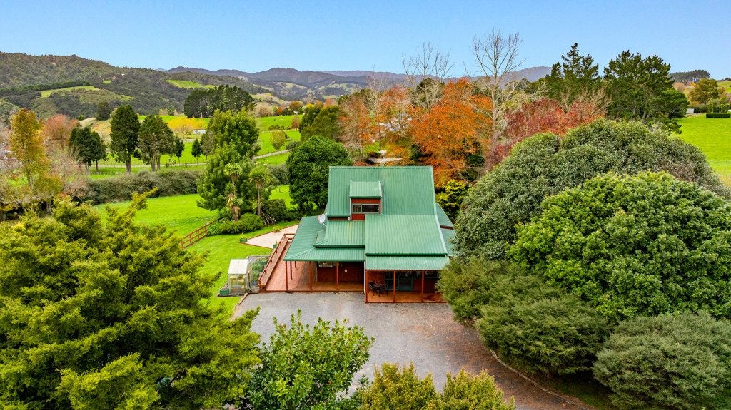 43B Nairn Road, Papakura - Carousel 1