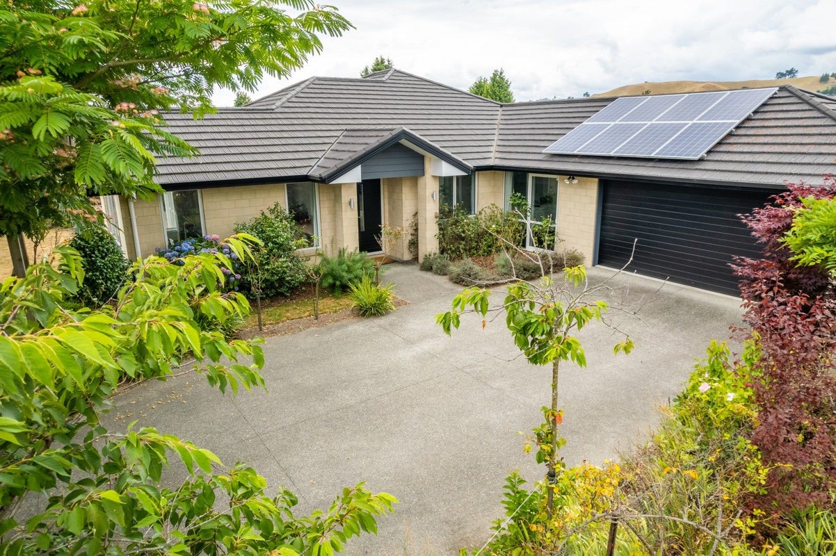 60 Pitfure Road, Wakefield - Carousel 1