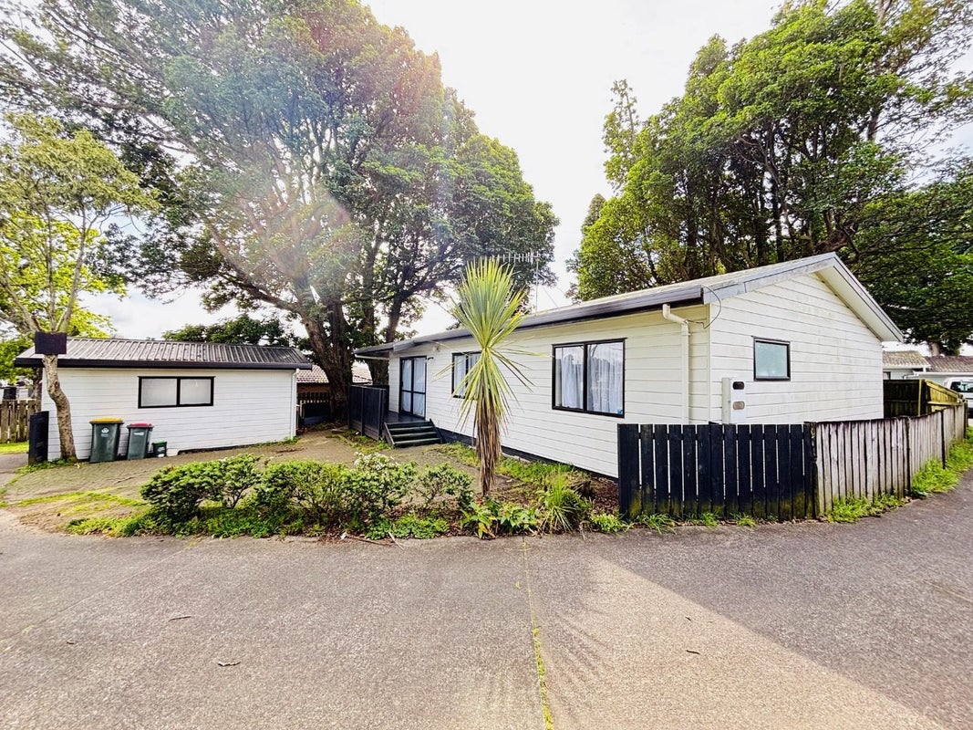 3/122 Gray Avenue, Papatoetoe, Auckland - Carousel 2