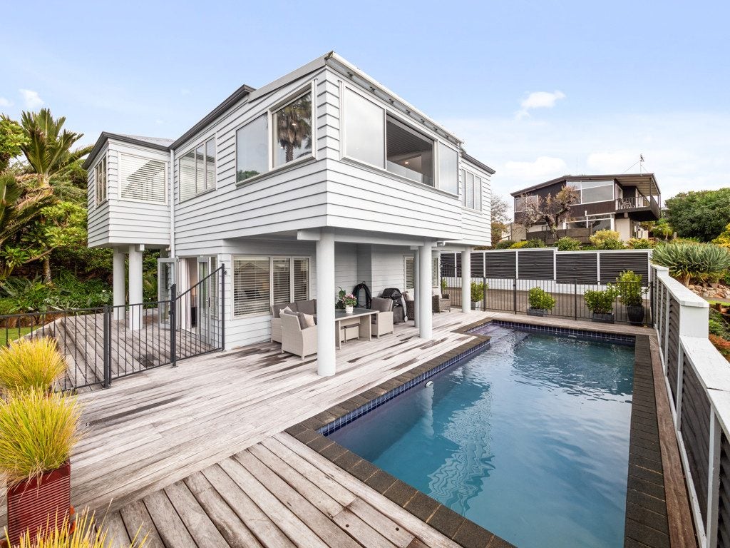 27 Seaway Terrace, Otumoetai, Tauranga, Bay Of Plenty - Carousel 1