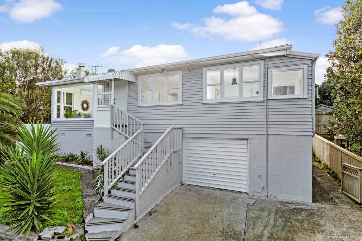 61B Athens Road, Onehunga, Auckland - Carousel 2