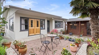 83 Albany Highway, Unsworth Heights, Auckland - Carousel 1
