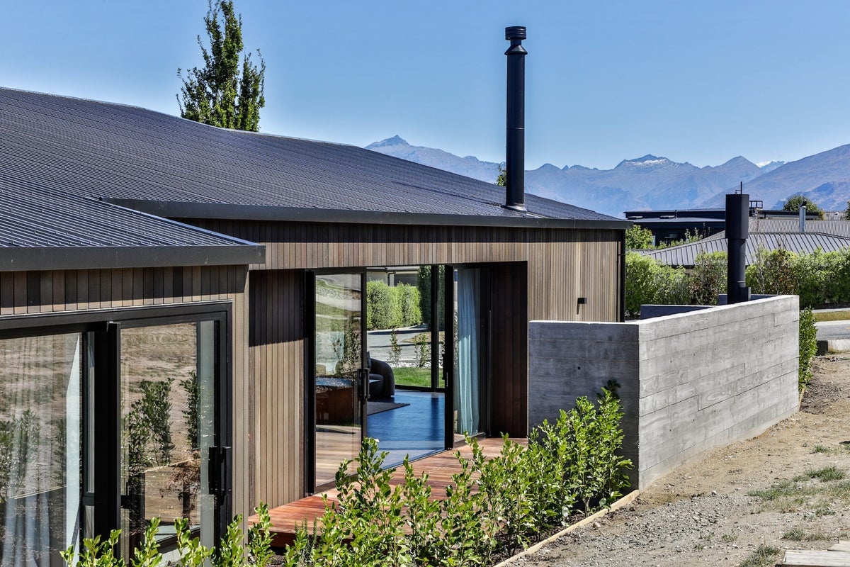 14 Kirimoko Crescent, Wanaka - Carousel 2