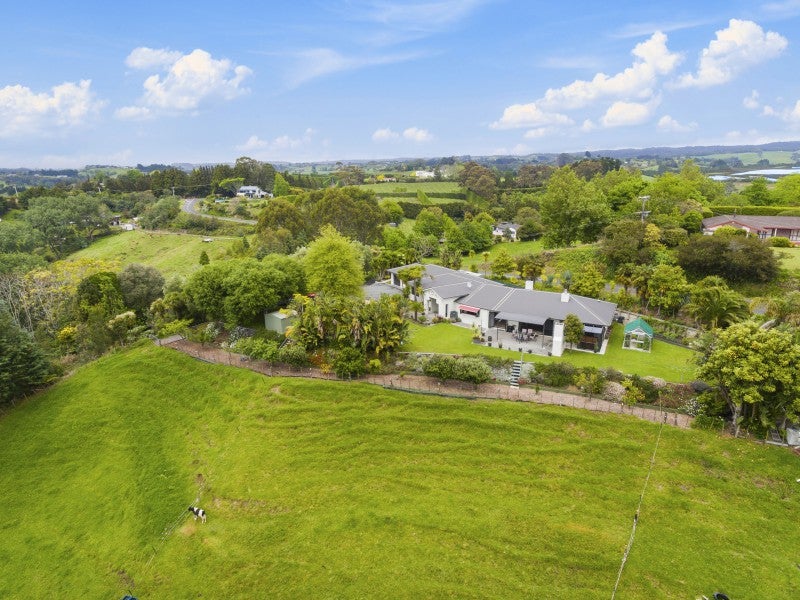 32 LOWE ROAD, Whakamarama - Carousel 2