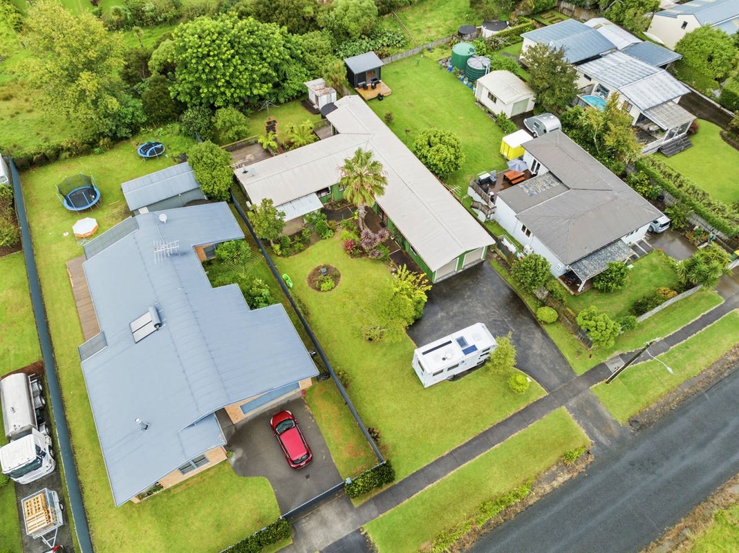 69 Third View Avenue, Beachlands, Auckland - Carousel 2