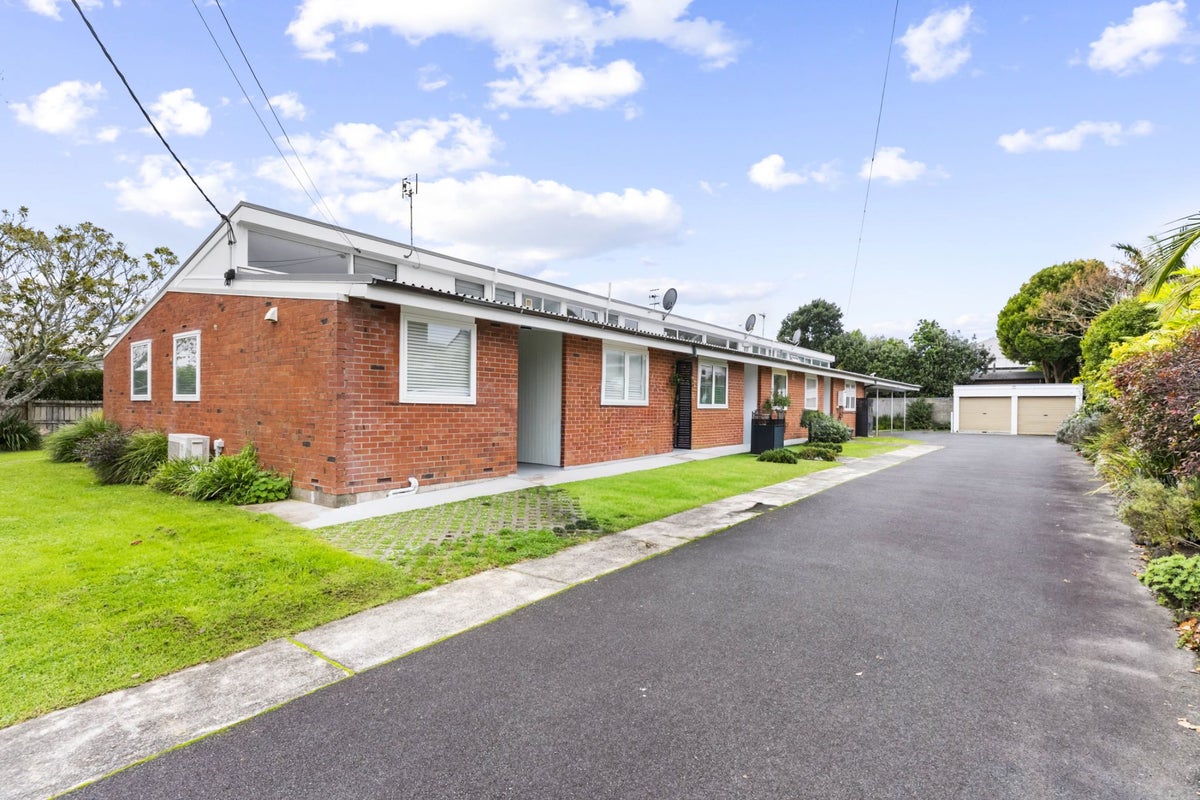 3/6 North Avenue, Narrow Neck, Auckland - Carousel 19
