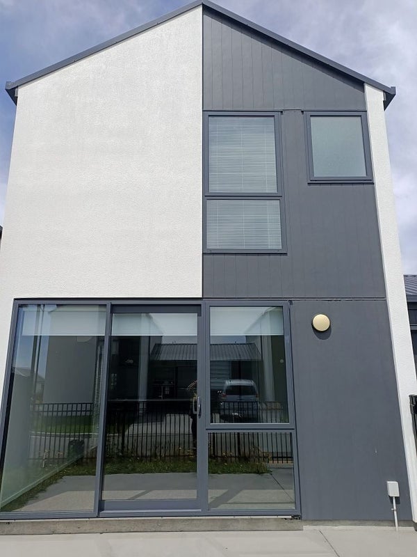 8 Wheatsheaf Lane, Heathcote Valley, Christchurch - Carousel 2