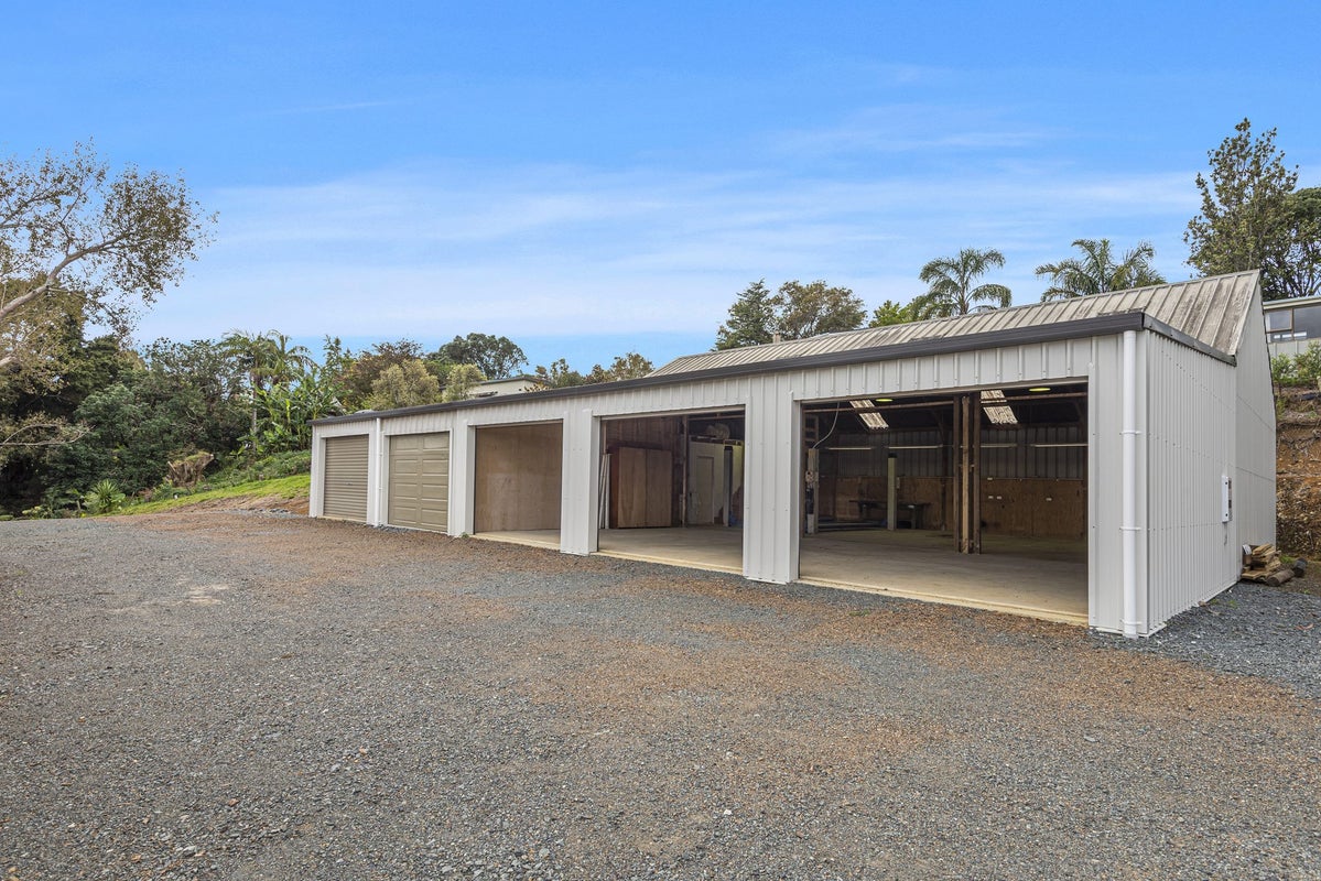 81A Mackesy Road, Parahaki, Whangarei - Carousel 1