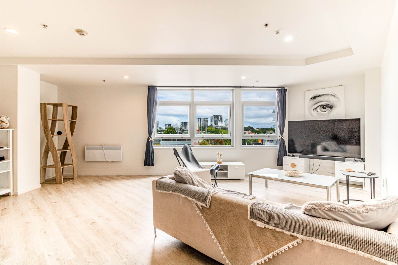 6J/205 Hobson Street, Auckland Central, Auckland - Carousel 1