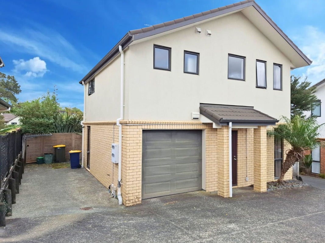 3/31 Orwell Road, Greenhithe, Auckland - Carousel 12