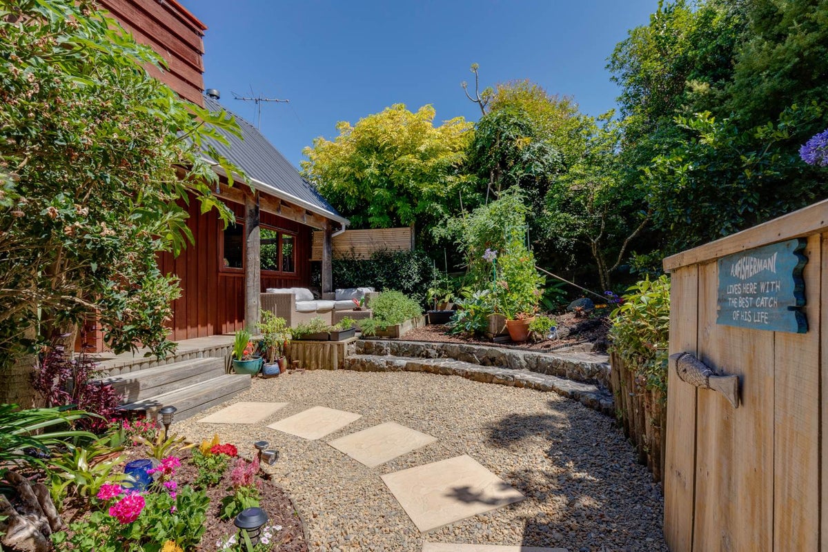 9 John Road, Stanmore Bay, Whangaparaoa - Carousel 2
