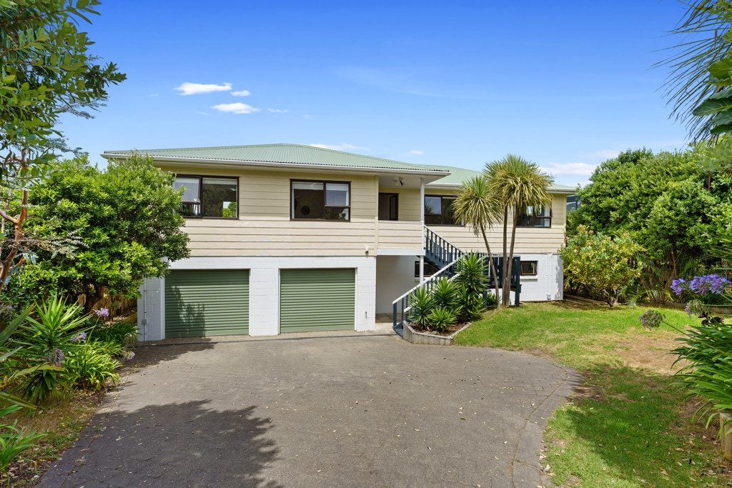 104 Tutere Street, Waikanae Beach, Waikanae - Carousel 1