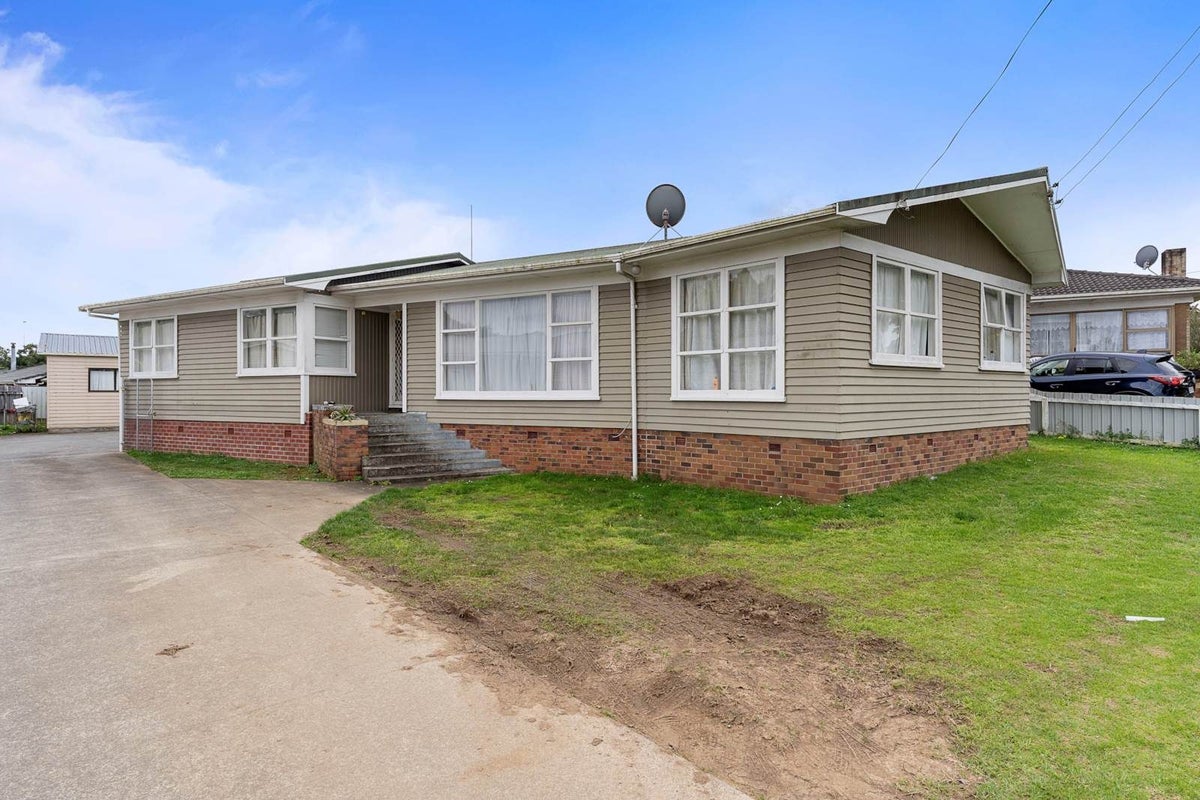 41 Rosella Road, Mangere East, Auckland - Carousel 2