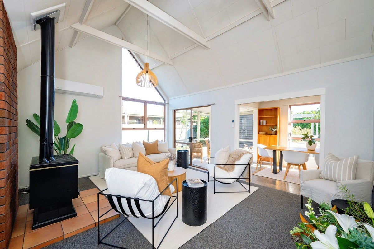 25 Chester Street, Taradale, Napier - Carousel 2