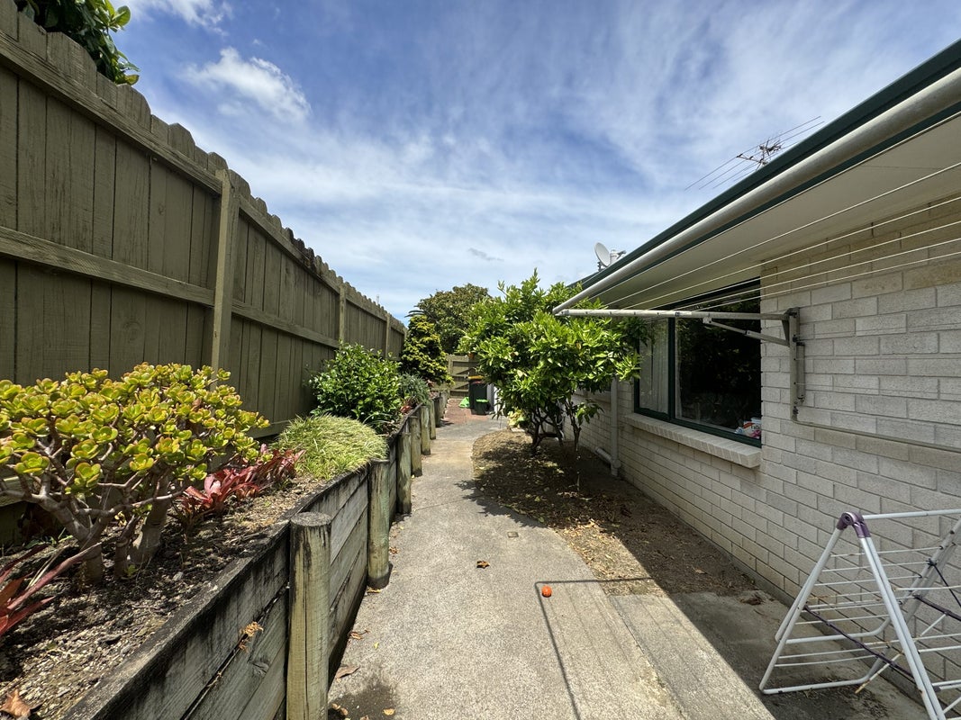 3 West Fairway, Golflands, Auckland - Carousel 20