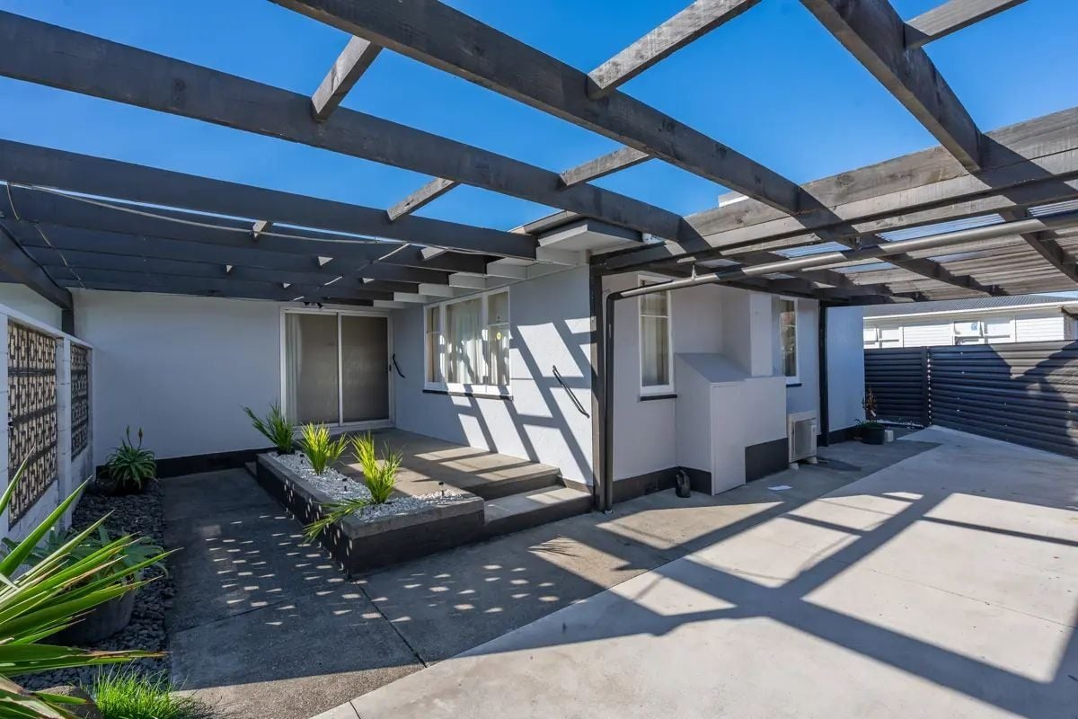 1 Fleming Crescent, Maraenui, Napier - Carousel 9