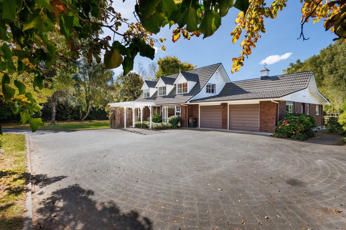 1614 State Highway 3, Awahuri, Palmerston North - Carousel 1