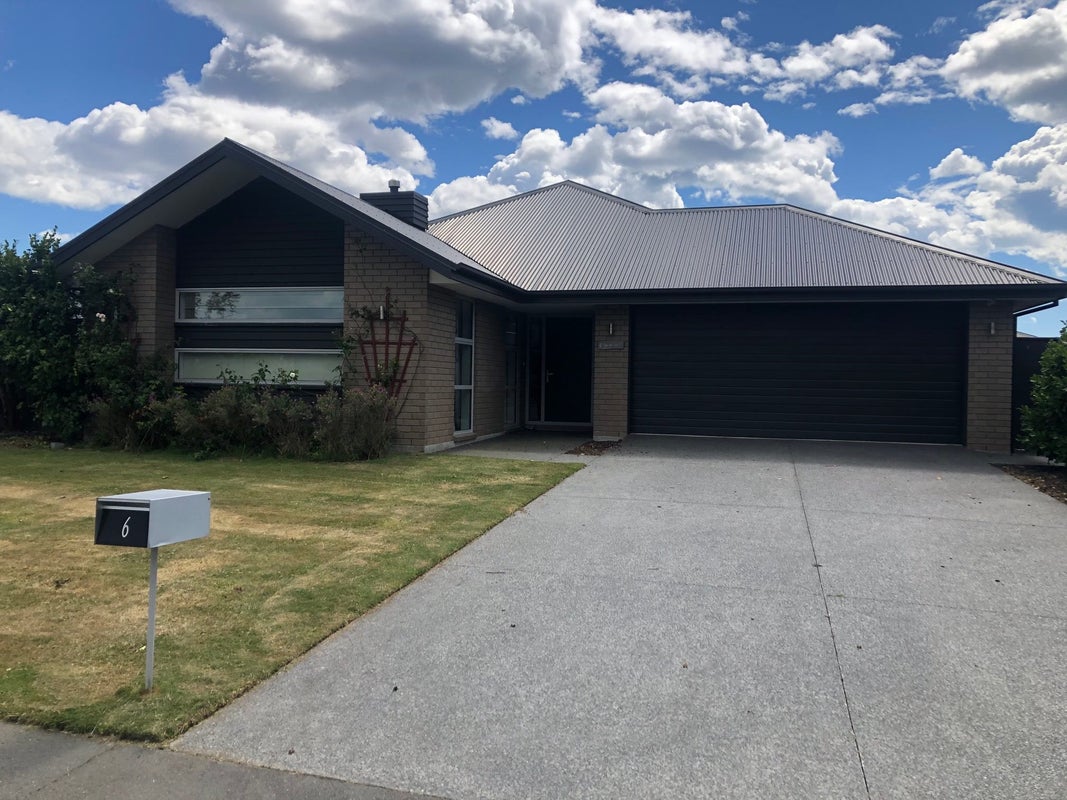 6 Mariposa Crescent, Aidanfield, Christchurch - Carousel 1