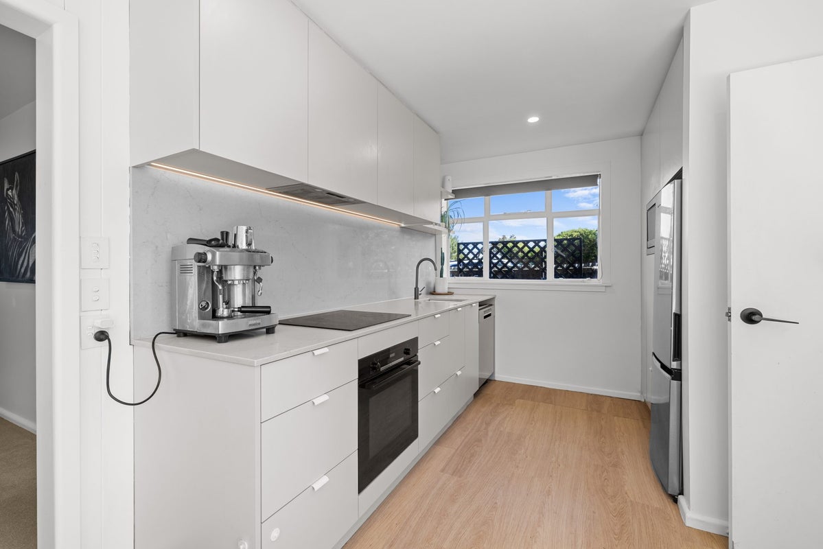 5 Orrick Crescent, Avondale, Christchurch - Carousel 2