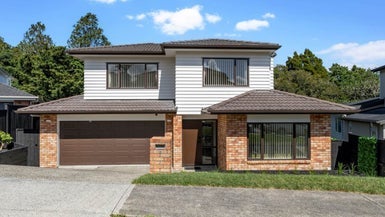15 Lucca Crescent, Flat Bush, Auckland - Carousel 1