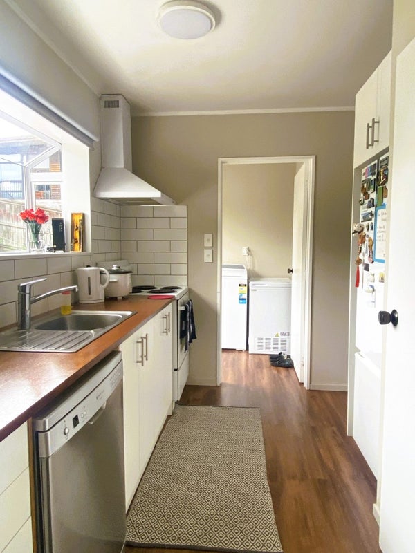 92B Clarence Street, Hamilton Lake, Hamilton - Carousel 2
