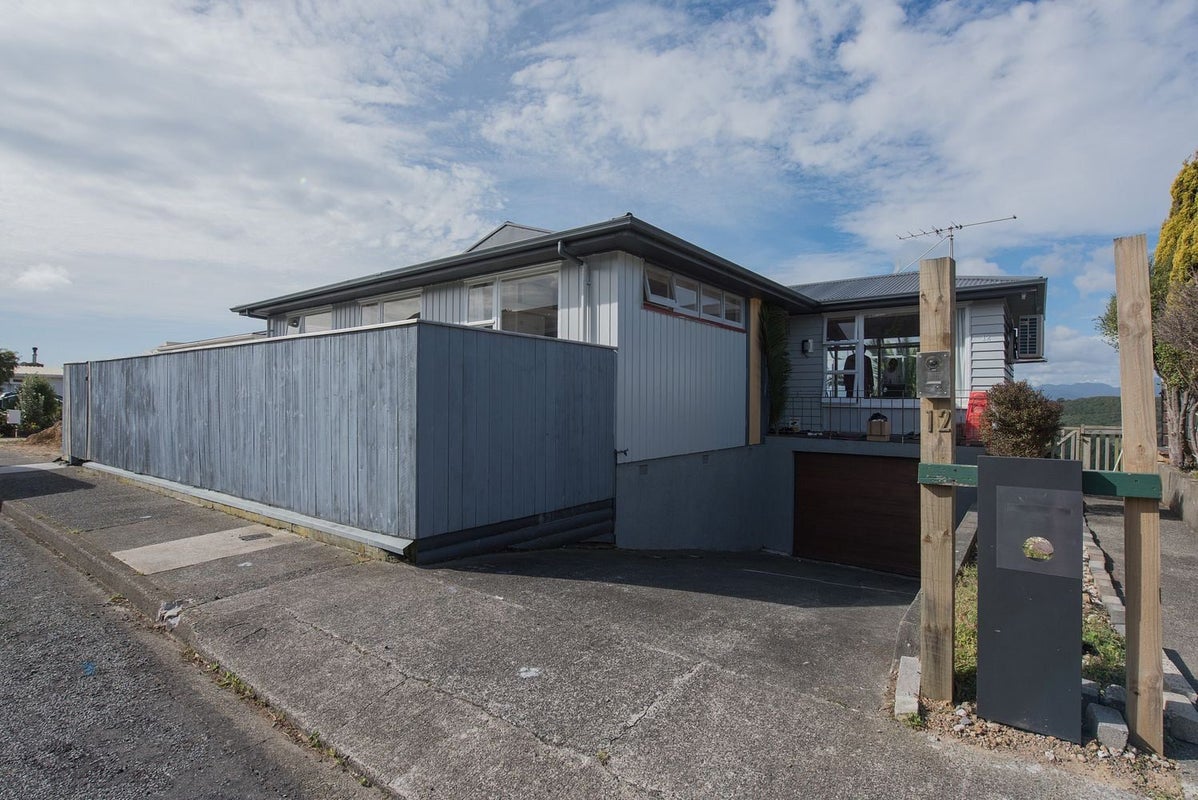 12 Maple Grove, Kingston, Wellington - Carousel 2