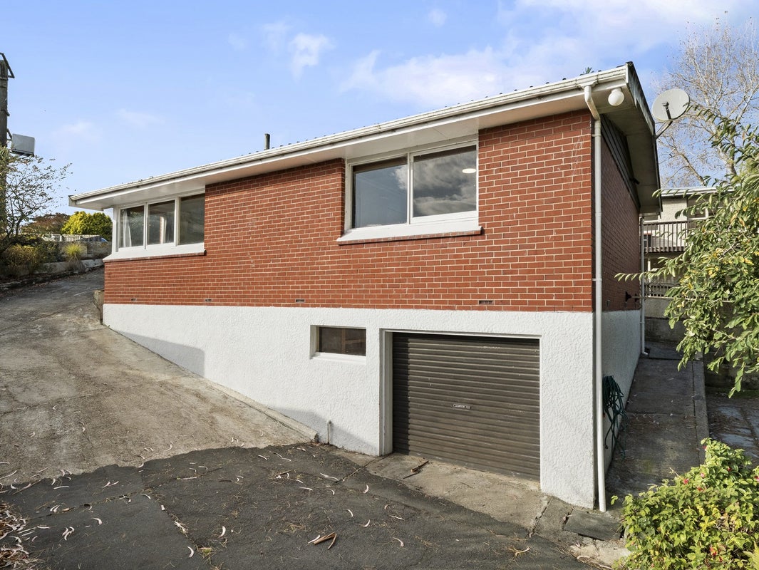94 Skibo Street, Kew, Dunedin - Carousel 1
