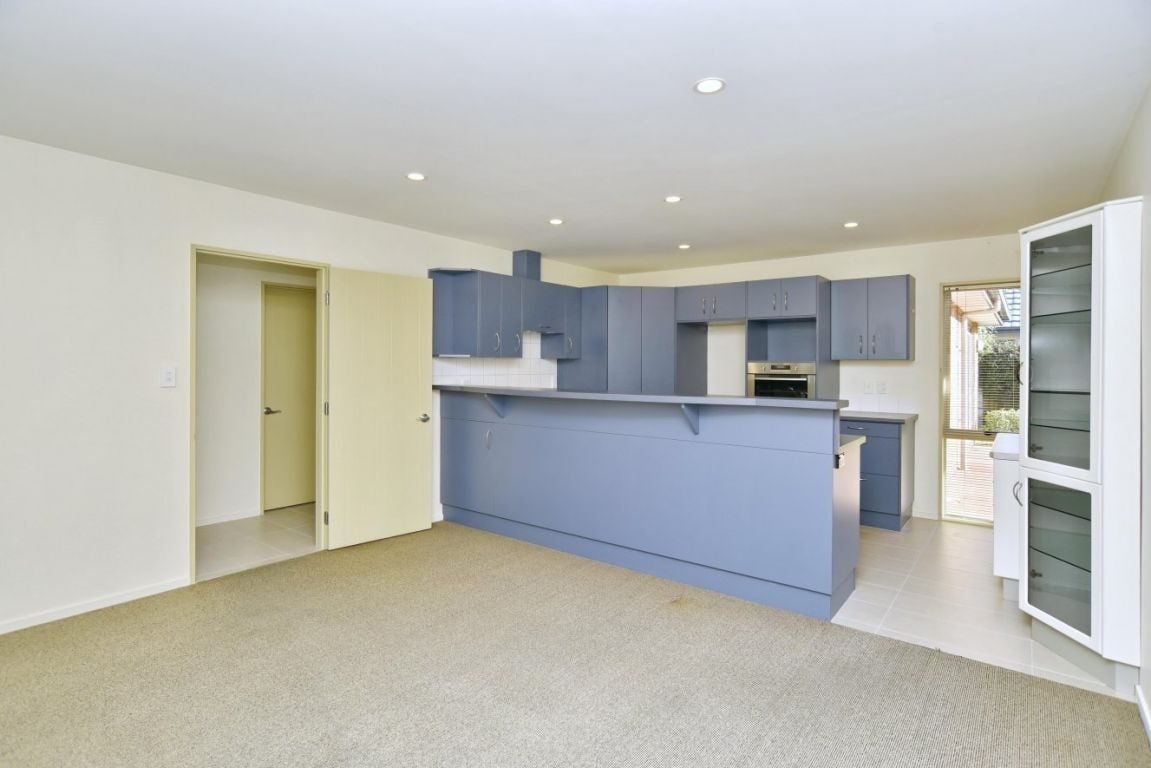 20 Baltimore Green, Shirley, Christchurch - Carousel 2