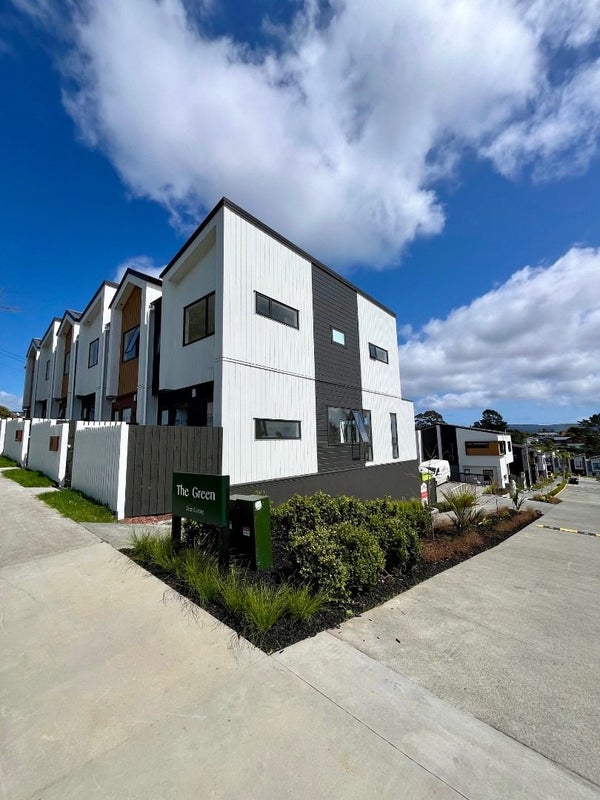 25 Don Oliver Lane, Glen Eden, Auckland - Carousel 18