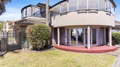 23 MacLeans Road, Bucklands Beach, Auckland - Carousel 1