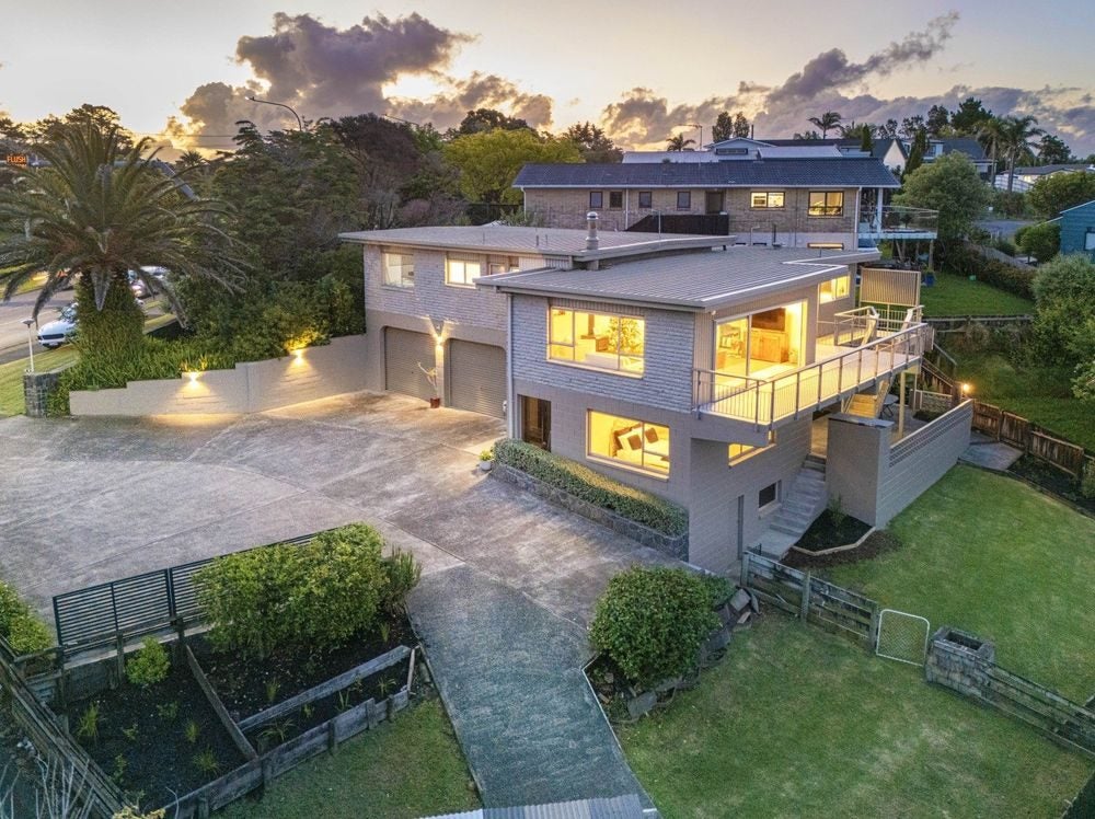 20 Whangaparaoa Road, Red Beach, Whangaparaoa - Carousel 24