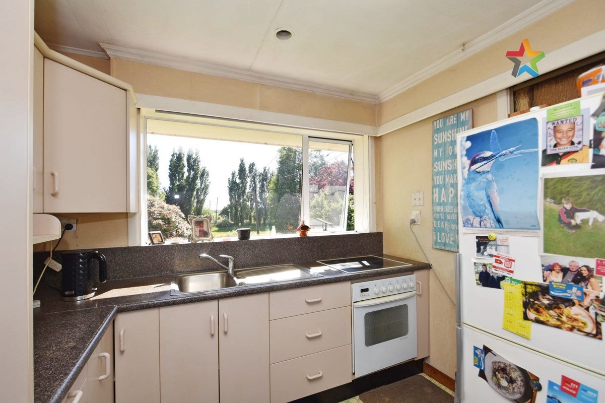 14 Flemington Road, Woodlands, Invercargill - Carousel 2