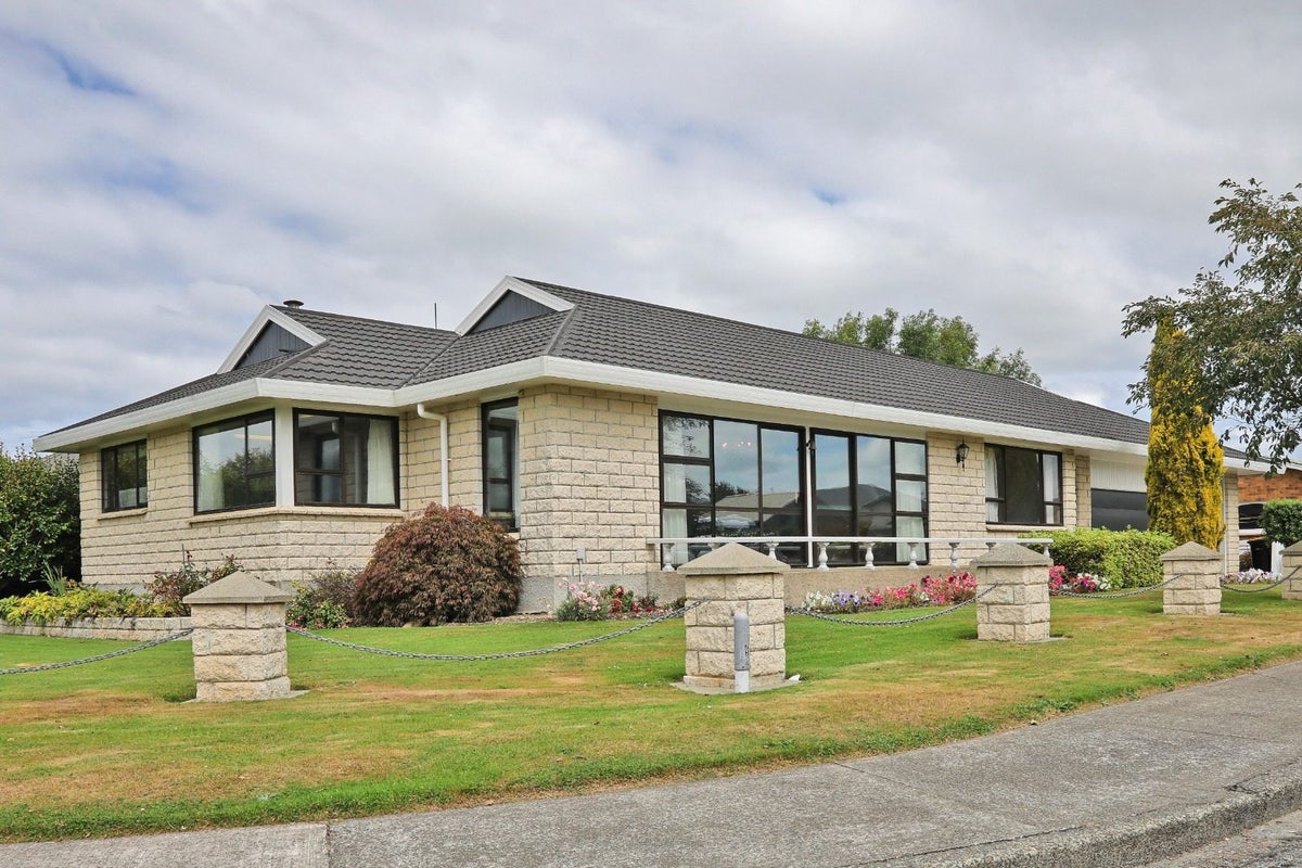 35 Vogel Street, Waikiwi, Invercargill - Carousel 2