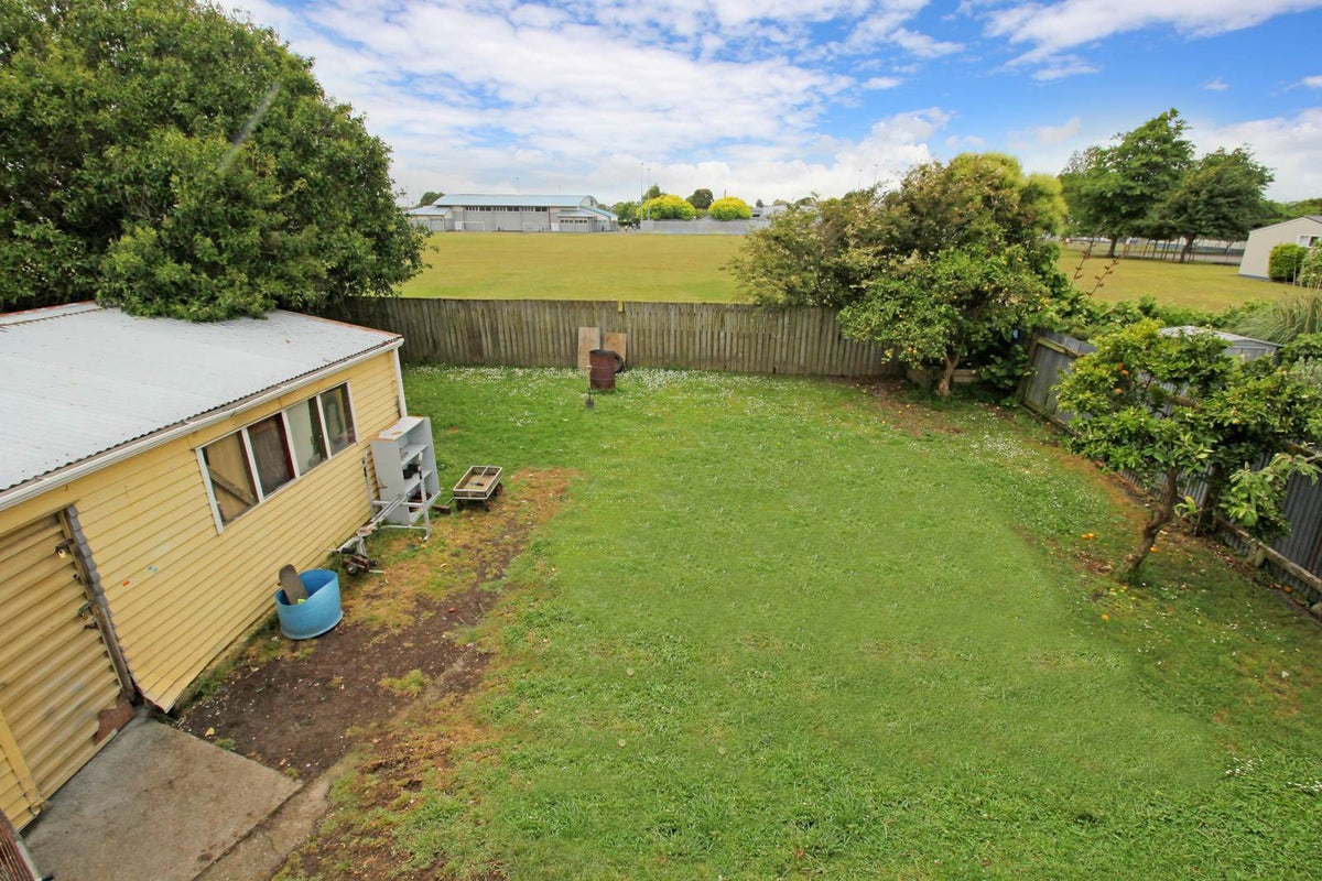 9 Jupiter Street, Rosehill, Papakura - Carousel 15