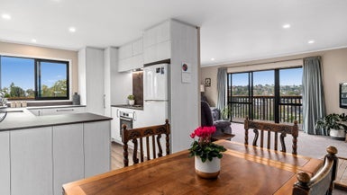 3 Sylvania Drive, Matua, Tauranga - Carousel 1