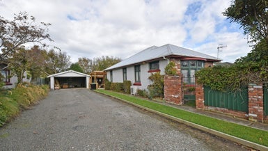 69 Totara Street, Newfield, Invercargill - Carousel 1