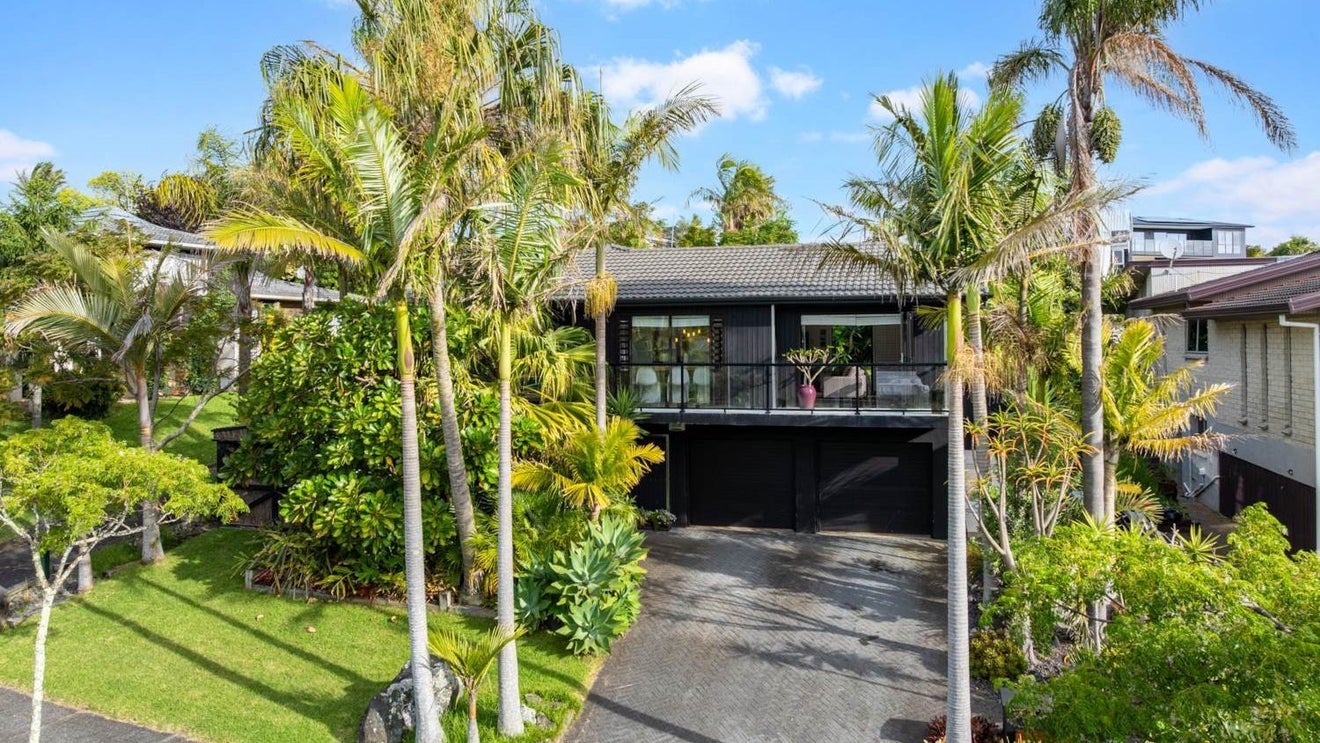 158 Fisher Parade, Farm Cove, Auckland - Carousel 1