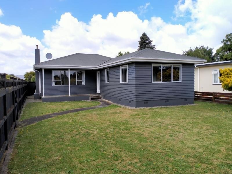 42 Manson Street, Terrace End, Palmerston North - Carousel 1