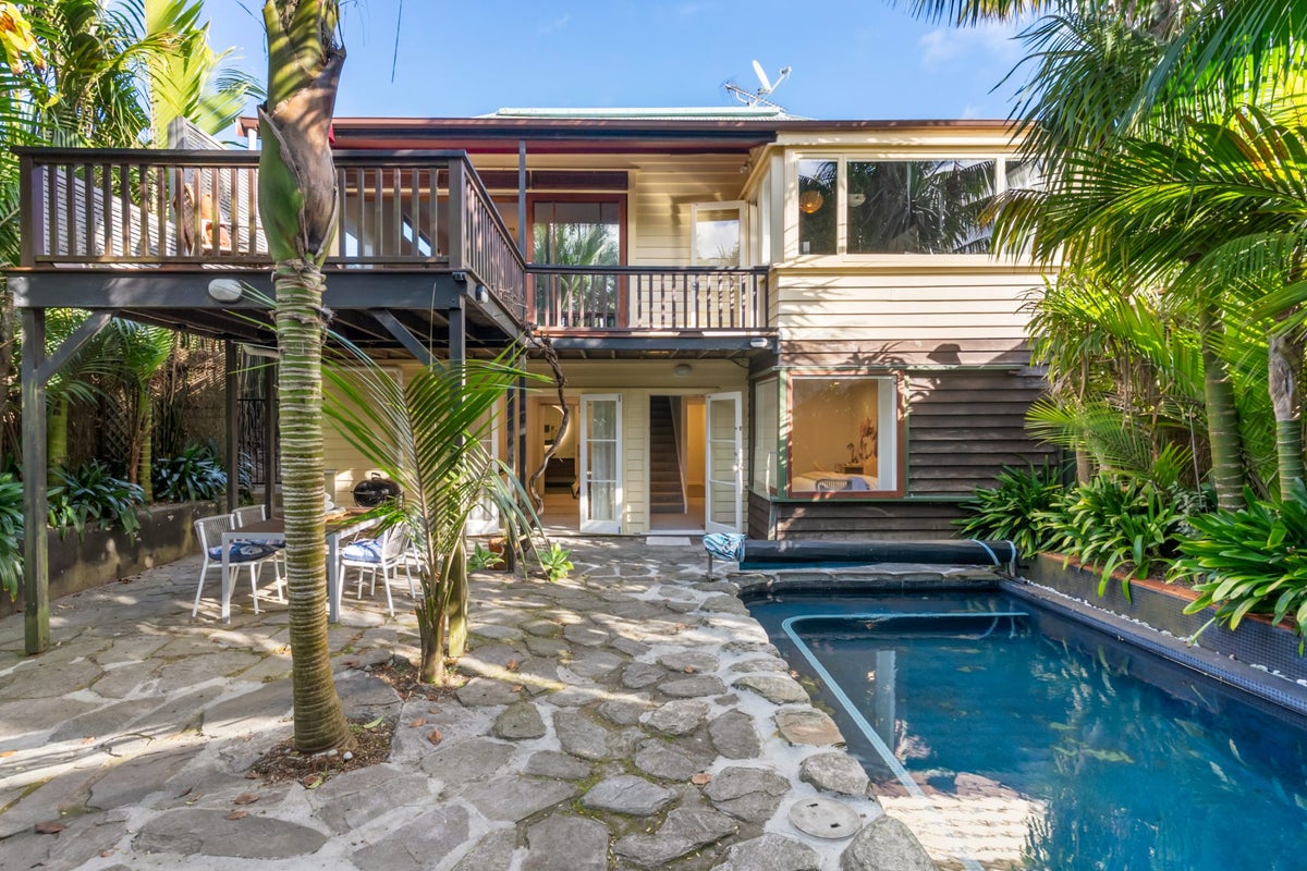 1 Springfield Road, Western Springs, Auckland City, Auckland - Carousel 1