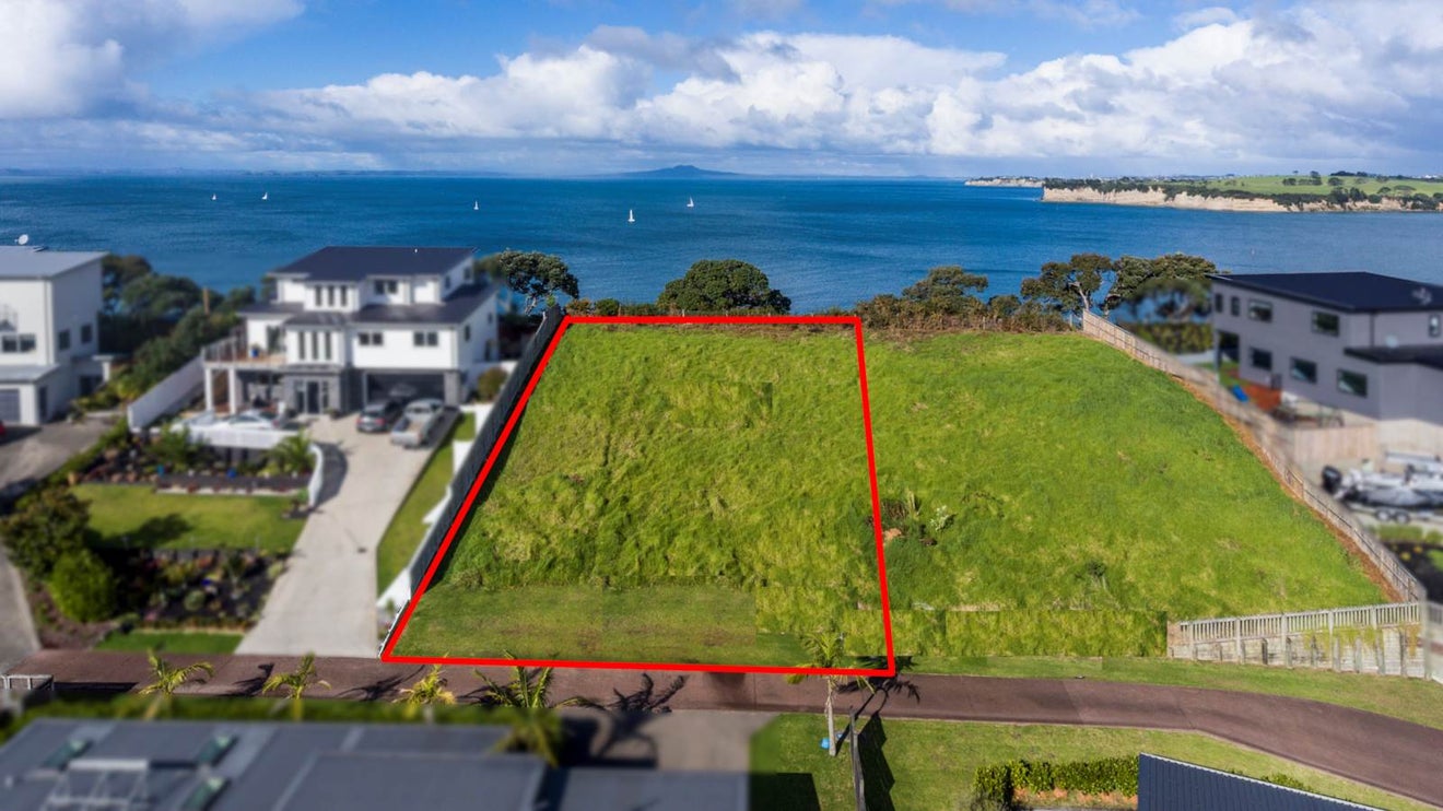53 Hawaiian Parade, Arkles Bay, Whangaparaoa - Carousel 1