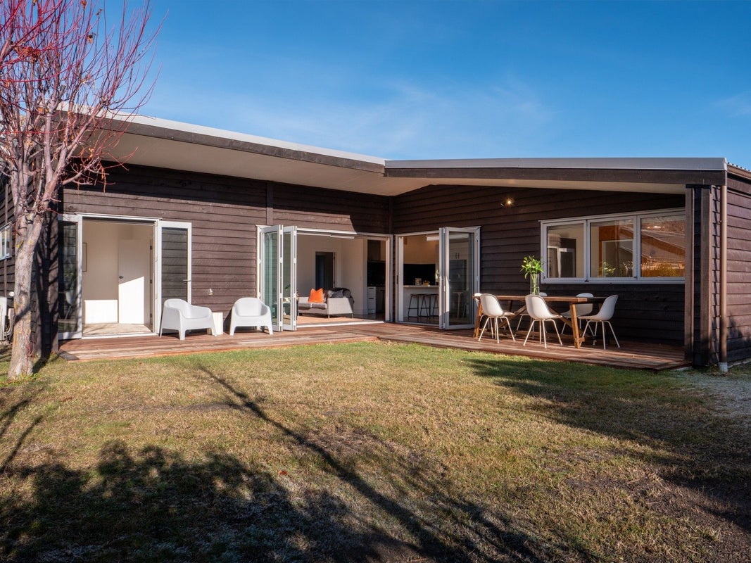 10 Herries Lane, Lake Hayes, Queenstown - Carousel 1
