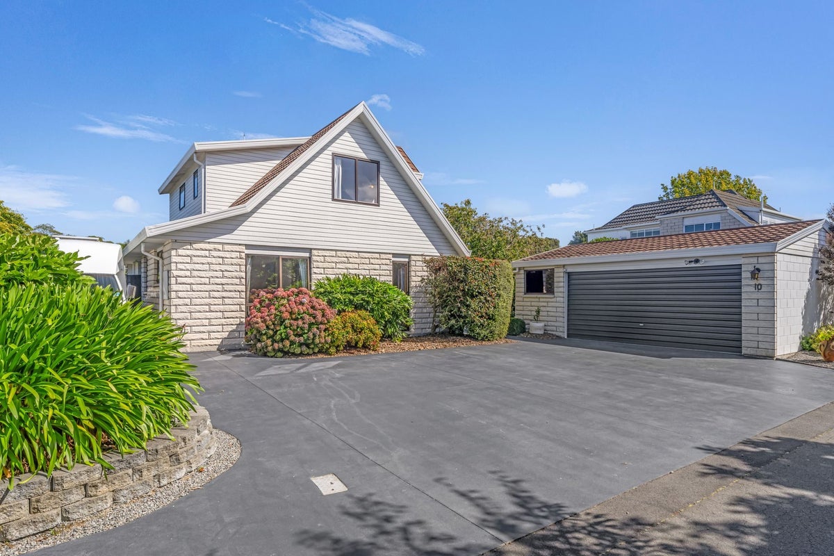 10 Rowanwood Close, Halswell, Christchurch - Carousel 2