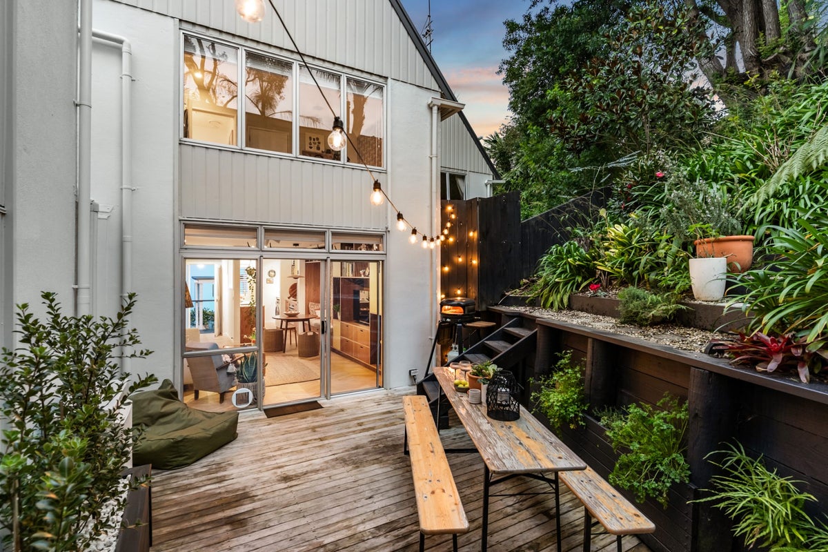 7/6 Schofield Street, Grey Lynn, Auckland - Carousel 1