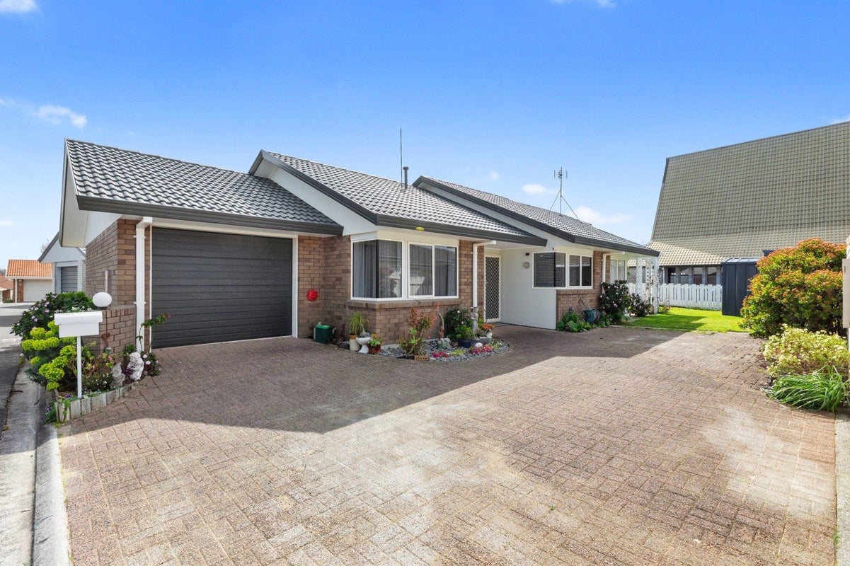 2/492 Otumoetai Road, Otumoetai, Tauranga - Carousel 1