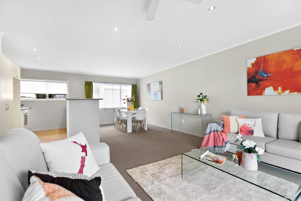 2/0 John Davis Road, Mount Roskill, Auckland - Carousel 2